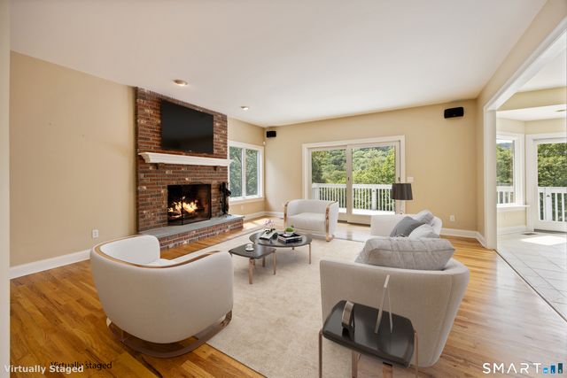 282 Tepi Drive, Southbury, CT 06488