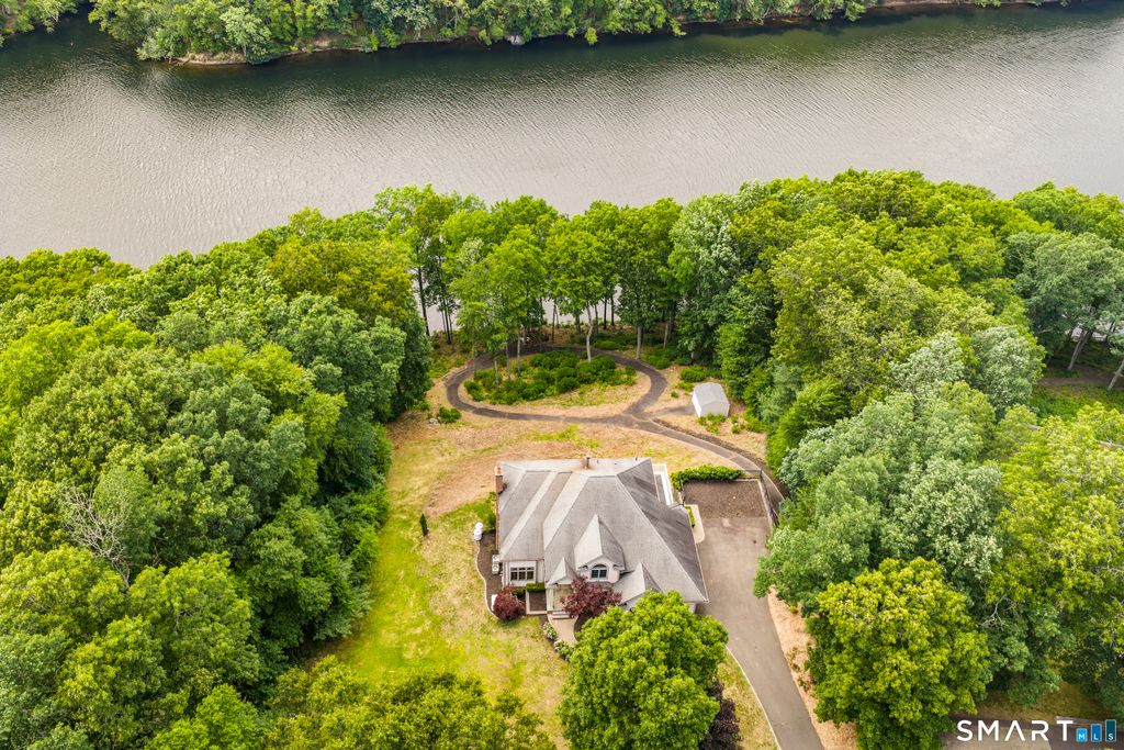 282 Tepi Drive, Southbury, CT 06488