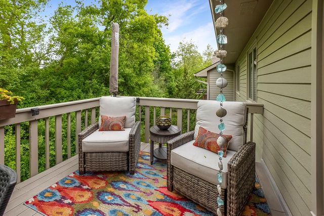 533 White Oak TRAIL, Hartland, WI 53029