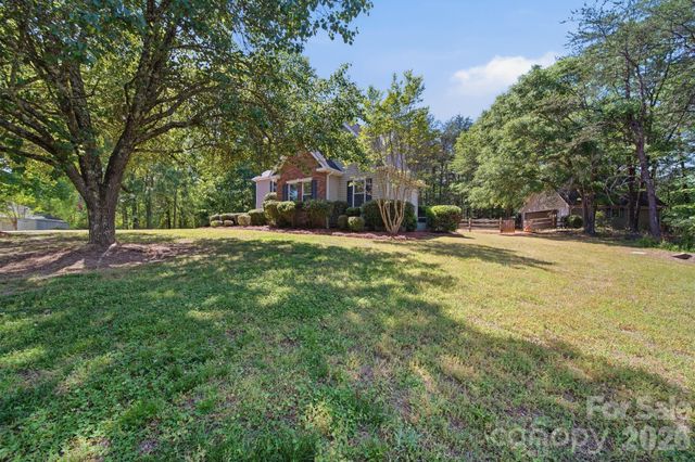 934 Clover Park Drive, Clover, SC 29710
