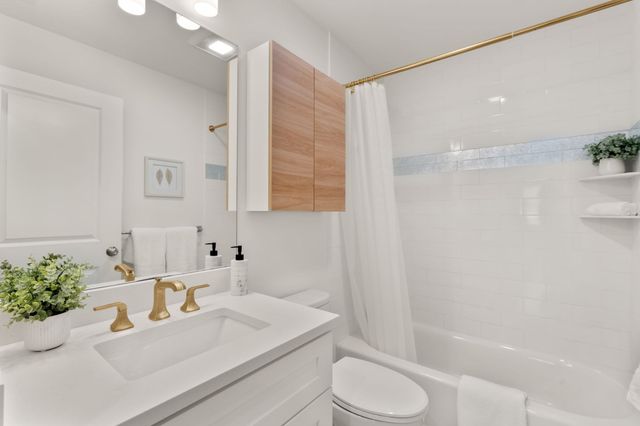 156 Ash Street 2, Waltham, MA 02453