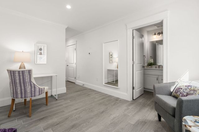 156 Ash Street 2, Waltham, MA 02453