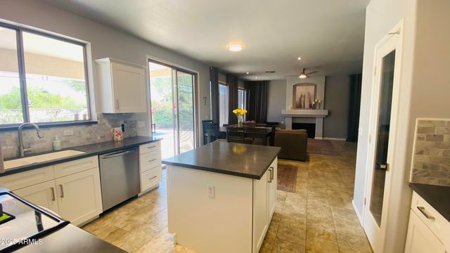 6047 W MORROW Drive, Glendale, AZ 85308