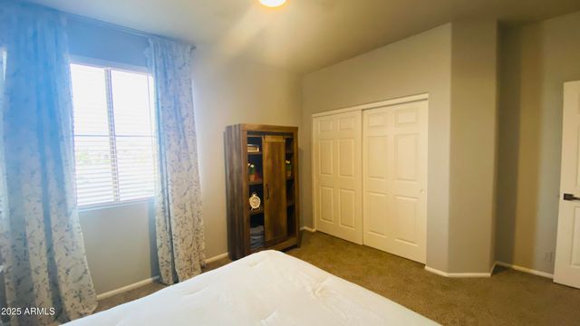 6047 W MORROW Drive, Glendale, AZ 85308