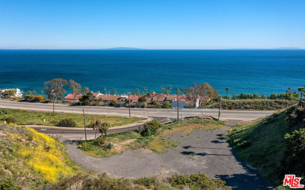 Image 1 of property listing at 6445 Latigo Canyon Road, Malibu, CA 90265