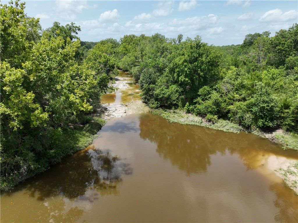 20525 Pickens, Washington, TX 77880 — photo 2