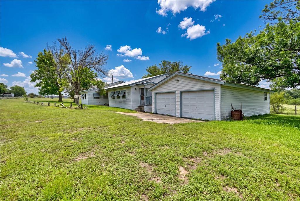20525 Pickens, Washington, TX 77880 — photo 3