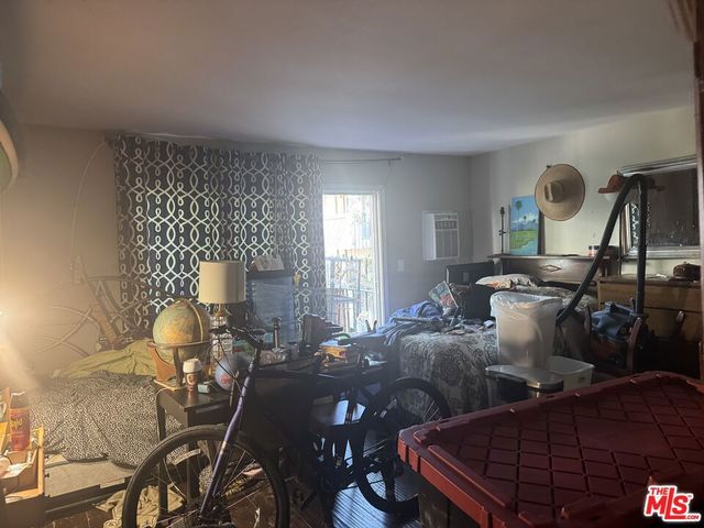 5585 E Pacific Coast Highway 260, Long Beach, CA 90804