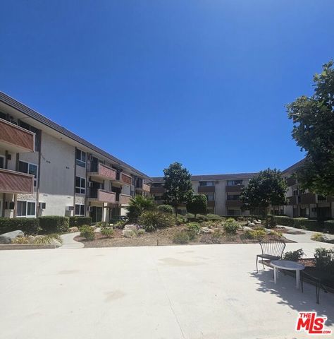 5585 E Pacific Coast Highway 260, Long Beach, CA 90804