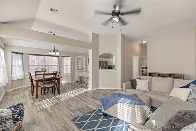 11960 S 268th East Avenue, Coweta, OK 74429