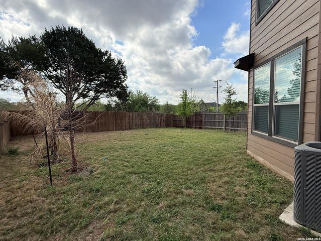 5822 Agave Spine, San Antonio, TX 78261