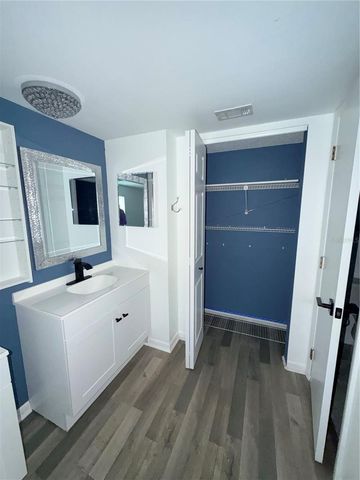 5920 7TH AVENUE W, Bradenton, FL 34209