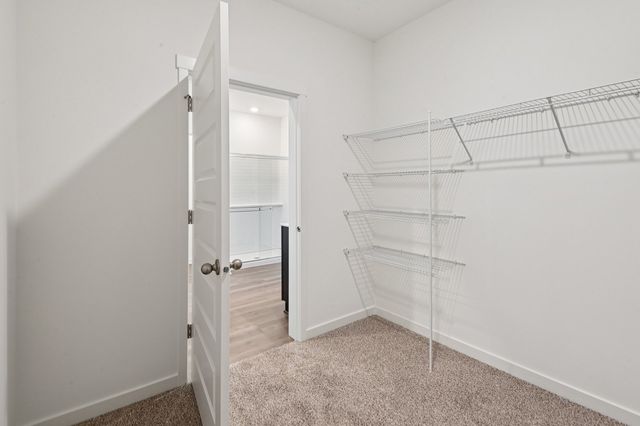 808 Plateau Drive, Pingree Grove, IL 60140