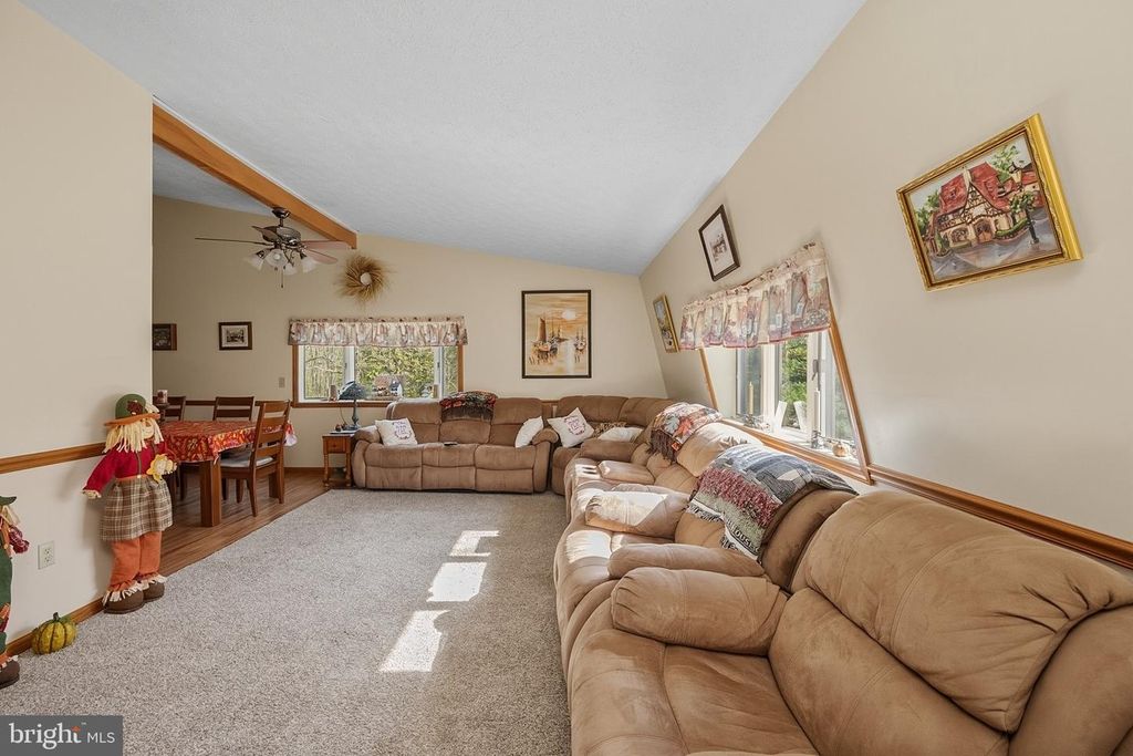 Image 21 of property listing at 2448 BIRCHWOOD DR, Oakland, MD 21550