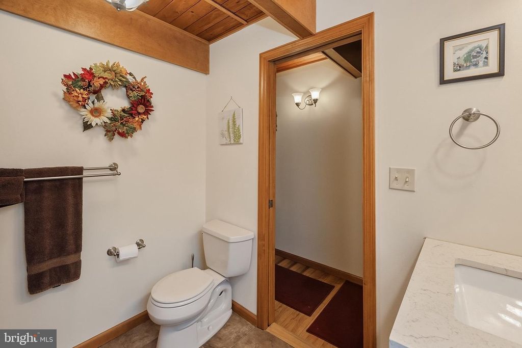 Image 30 of property listing at 2448 BIRCHWOOD DR, Oakland, MD 21550