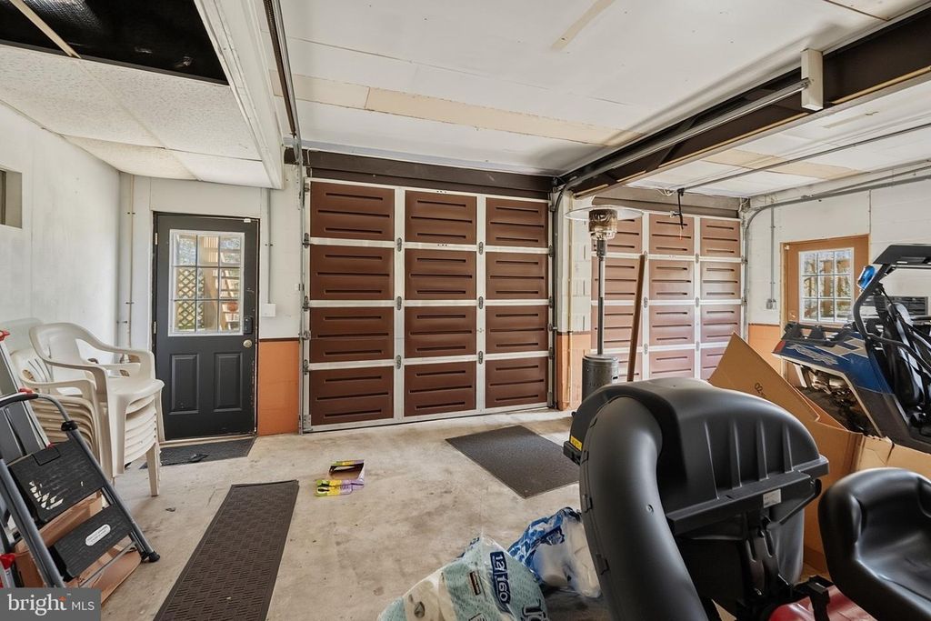 Image 47 of property listing at 2448 BIRCHWOOD DR, Oakland, MD 21550