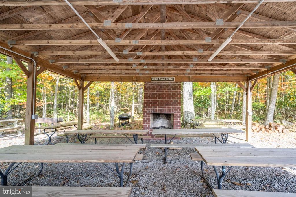 Image 61 of property listing at 2448 BIRCHWOOD DR, Oakland, MD 21550