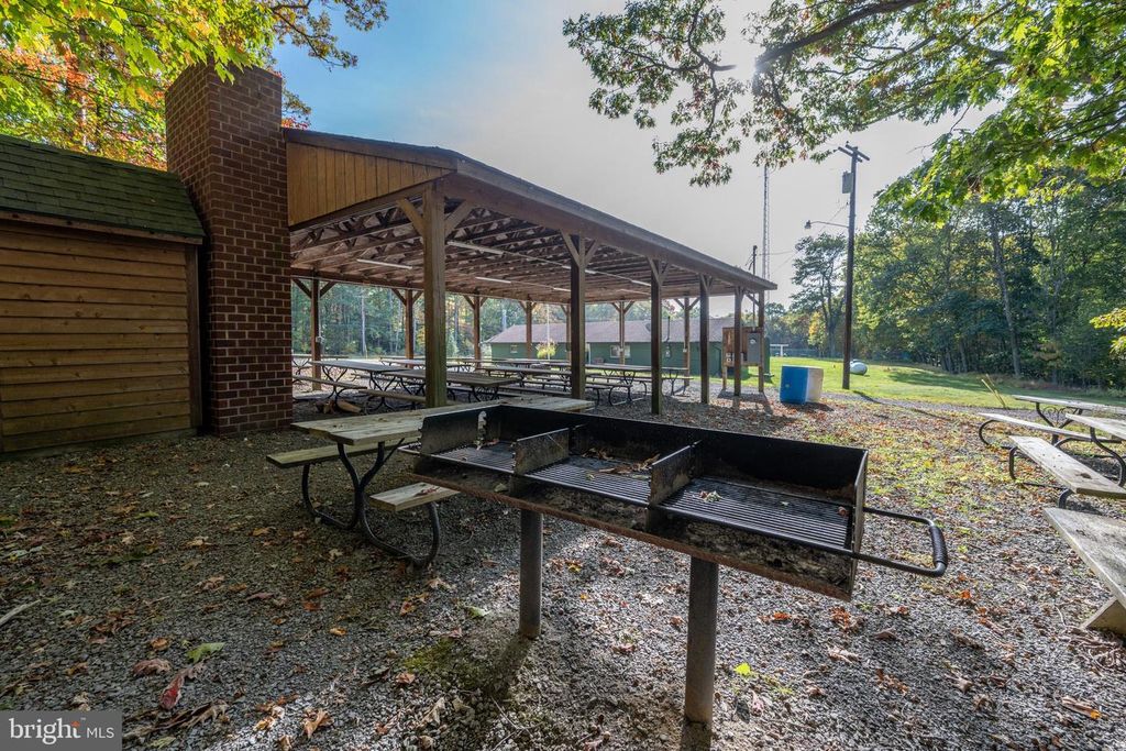 Image 63 of property listing at 2448 BIRCHWOOD DR, Oakland, MD 21550