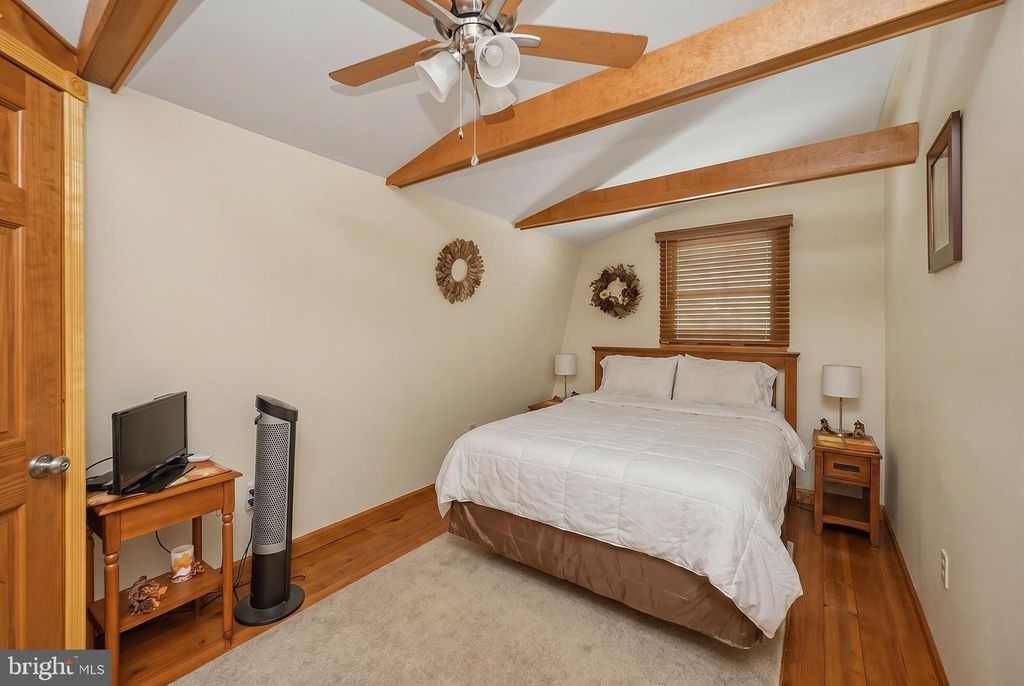 Image 8 of property listing at 2448 BIRCHWOOD DR, Oakland, MD 21550
