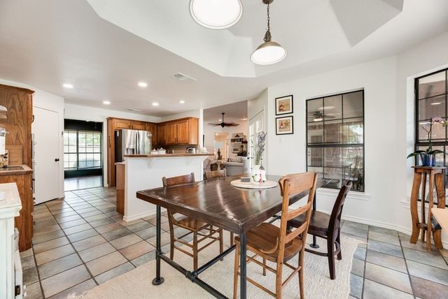 841 S Clinton Lane, Midlothian, TX 76065