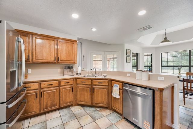 841 S Clinton Lane, Midlothian, TX 76065
