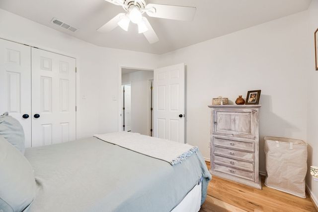 841 S Clinton Lane, Midlothian, TX 76065