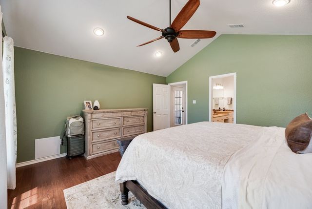 841 S Clinton Lane, Midlothian, TX 76065