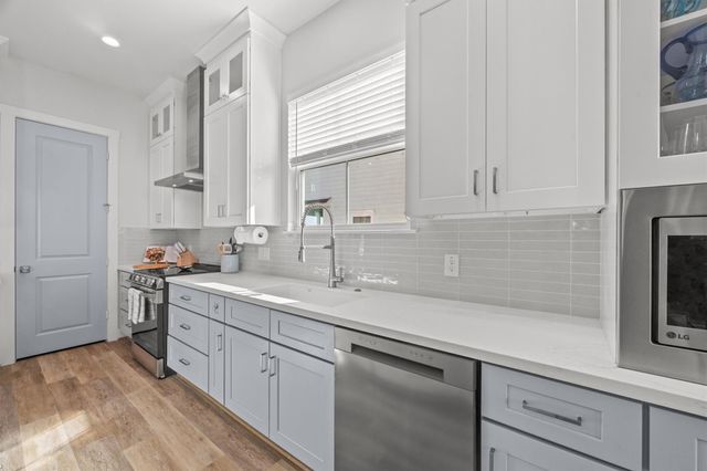 26831 Bay Water Drive, Galveston, TX 77554