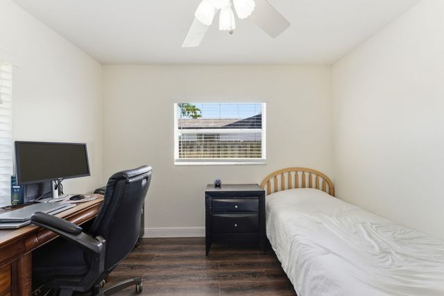 2428 NW 98th Lane, Coral Springs, FL 33065