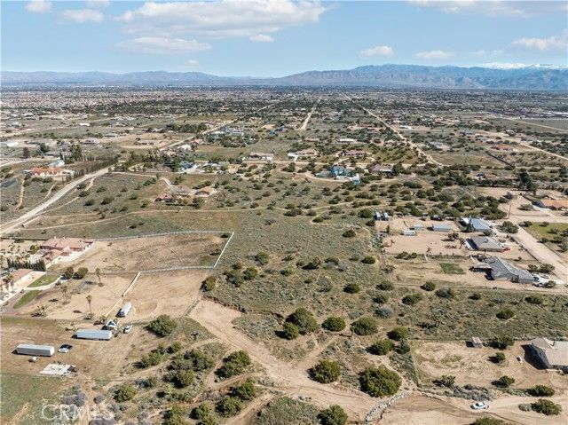 7971 Outpost Road, Oak Hills, CA 92344