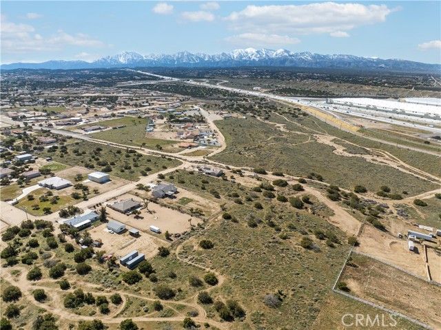 7971 Outpost Road, Oak Hills, CA 92344