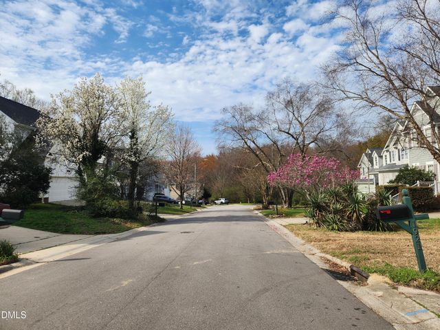 1921 Spanish Bay Court, Raleigh, NC 27604