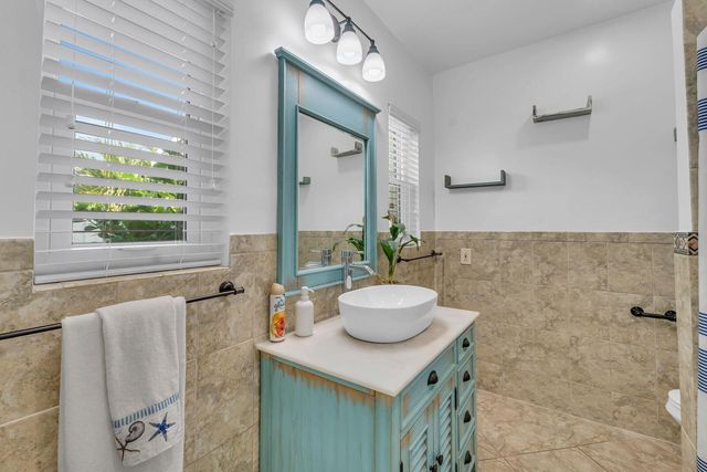 530 NE 17th Street, Boca Raton, FL 33432