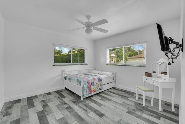 530 NE 17th Street, Boca Raton, FL 33432
