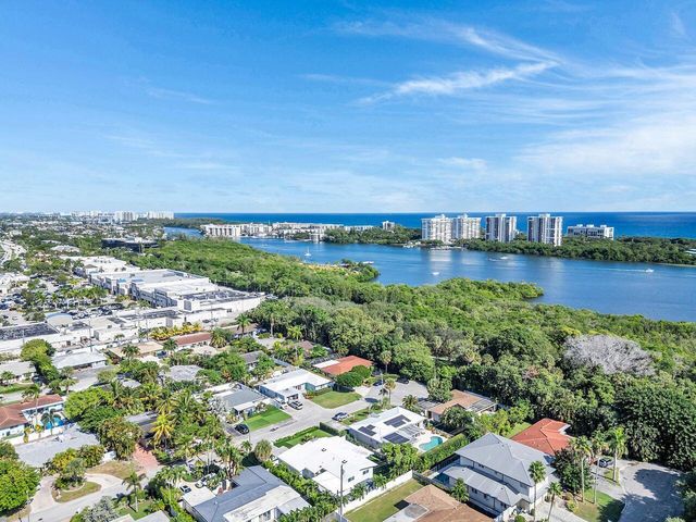 530 NE 17th Street, Boca Raton, FL 33432