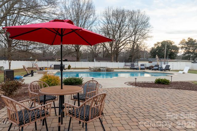 813 W Mountain Street, Kings Mountain, NC 28086