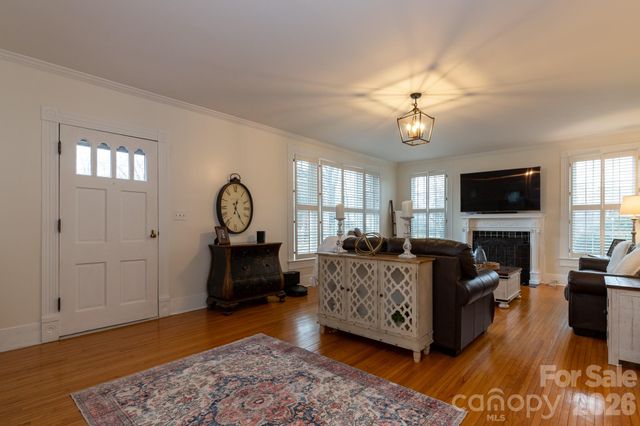 813 W Mountain Street, Kings Mountain, NC 28086