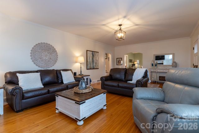 813 W Mountain Street, Kings Mountain, NC 28086