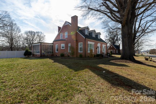 813 W Mountain Street, Kings Mountain, NC 28086