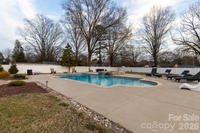 813 W Mountain Street, Kings Mountain, NC 28086