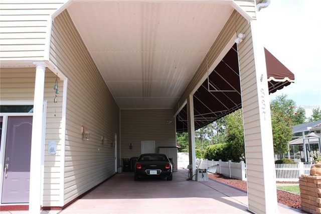 337 MOTORCOACH DRIVE S, Polk City, FL 33868