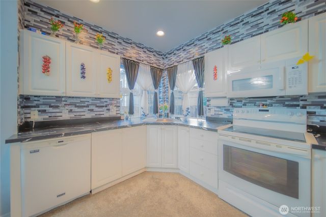 5615 S 233rd Street, Kent, WA 98032