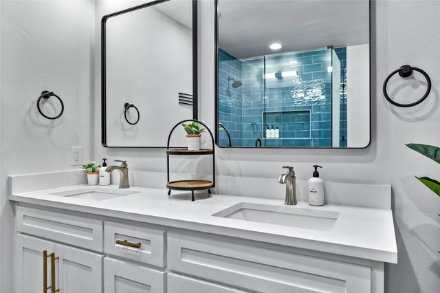 309 W White Avenue, Mckinney, TX 75069