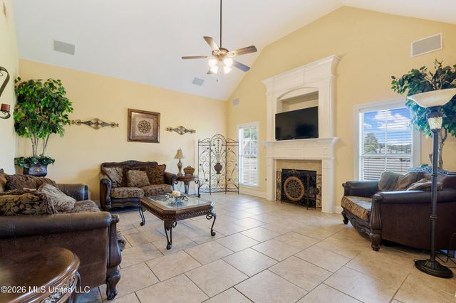 8061 Falcon Drive, Olive Branch, MS 38654
