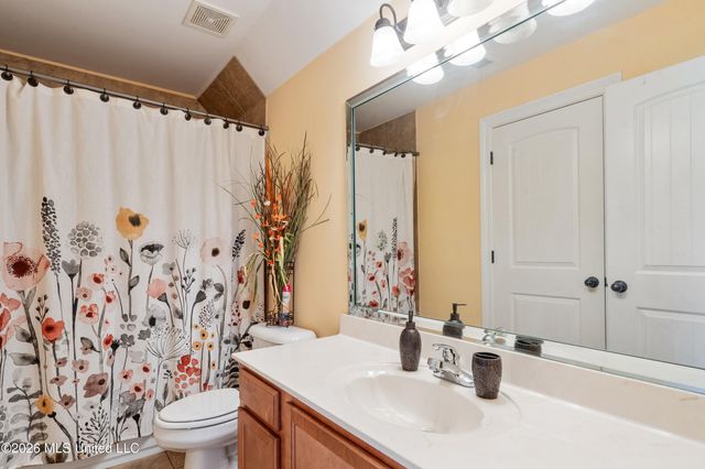 8061 Falcon Drive, Olive Branch, MS 38654