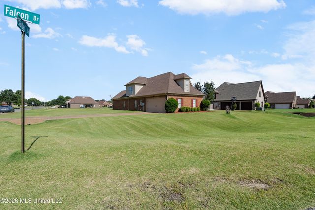 8061 Falcon Drive, Olive Branch, MS 38654