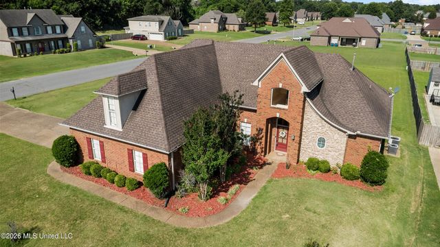 8061 Falcon Drive, Olive Branch, MS 38654
