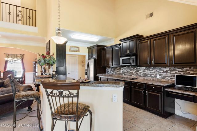 8061 Falcon Drive, Olive Branch, MS 38654