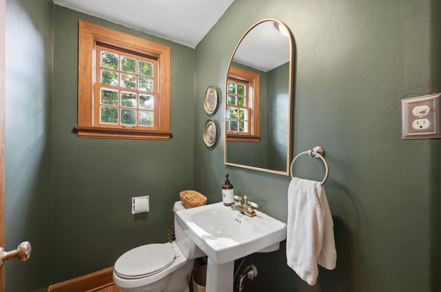 960 N Back Bay, Wichita, KS 67203