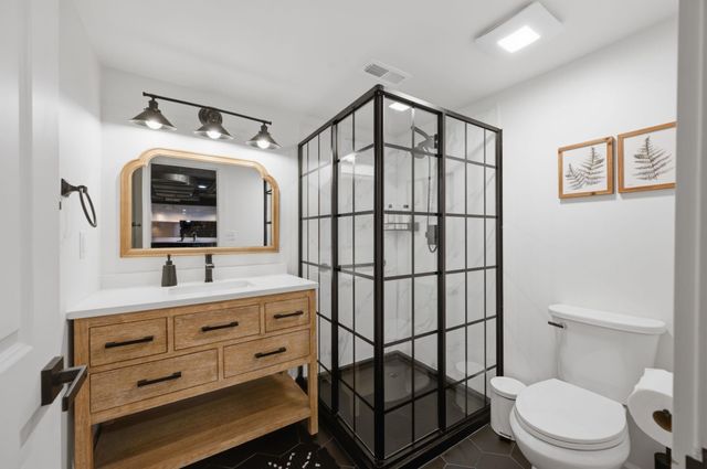 960 N Back Bay, Wichita, KS 67203